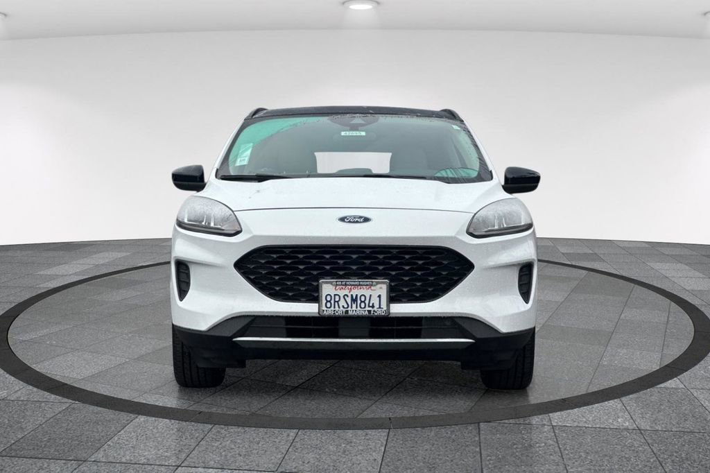 Used 2020 Ford Escape SE Sport image 10