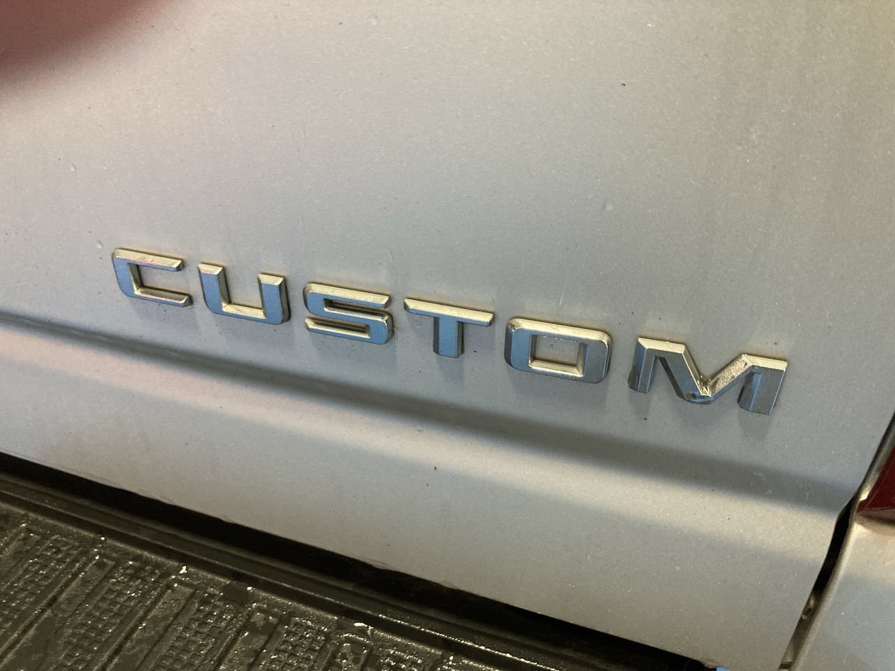Used 2021 Chevrolet Silverado 2500 Custom w/ Custom Value Package AWD/4WD image 11
