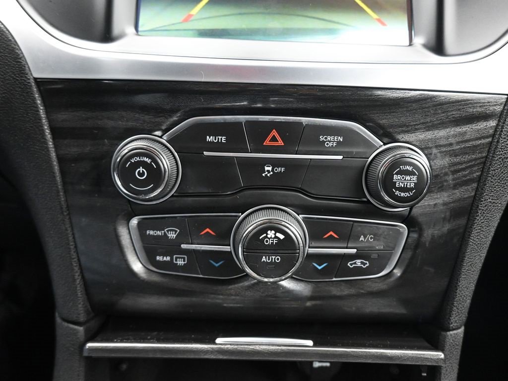 Used 2019 Chrysler 300 Touring w/ Sport Appearance Package image 20