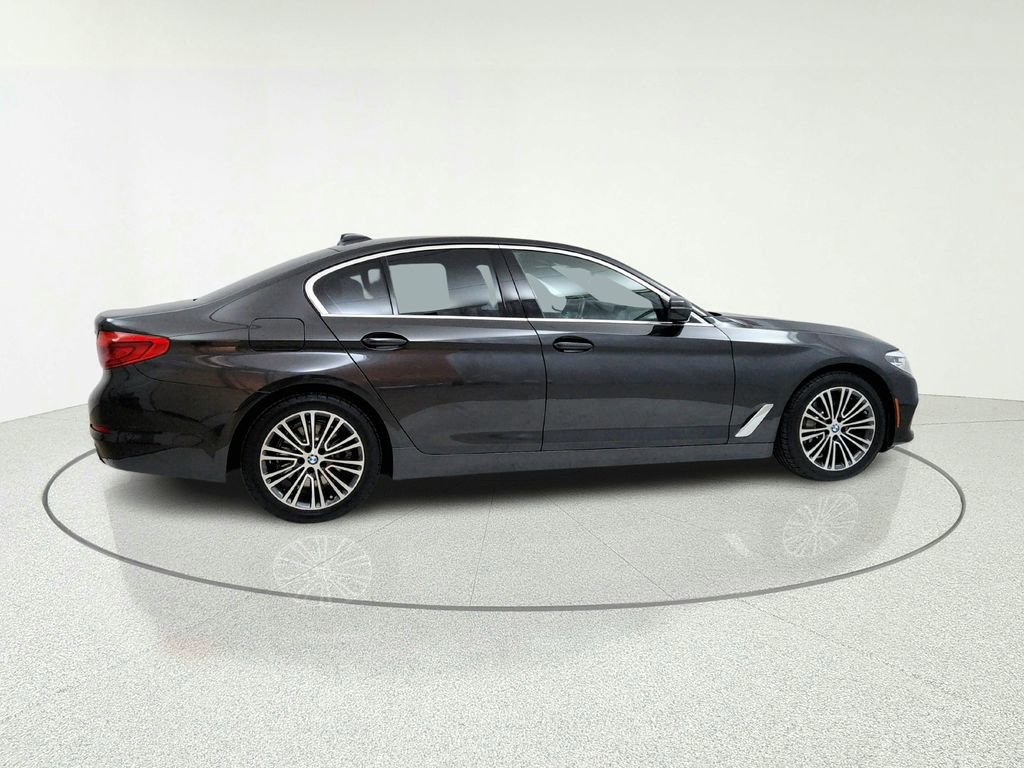 Used 2020 BMW 530e xDrive w/ Convenience Package AWD/4WD image 9