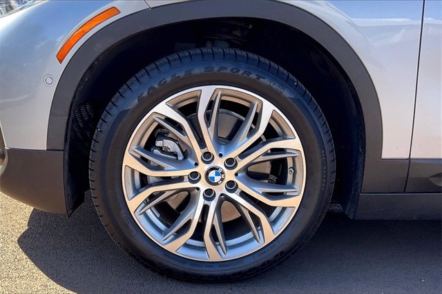 Used 2022 BMW X2 sDrive28i w/ Convenience Package image 9