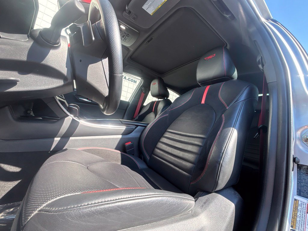 Used 2020 Toyota Avalon TRD FWD image 11