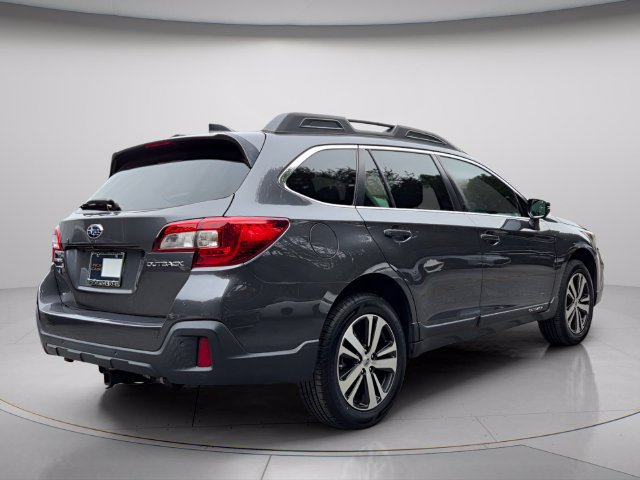 Used 2018 Subaru Outback 2.5i Limited AWD/4WD image 7
