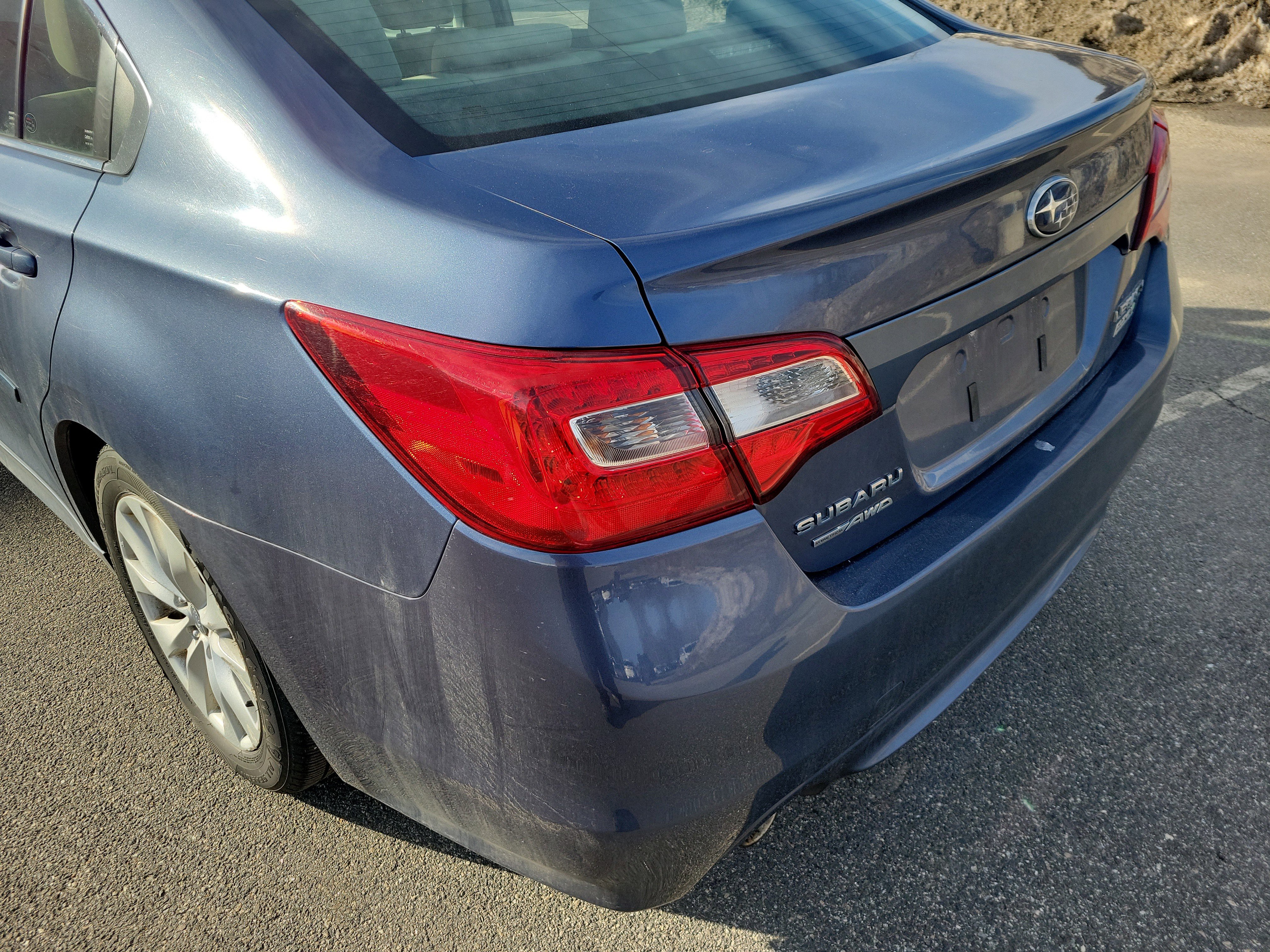 Used 2015 Subaru Legacy 2.5i Premium w/ Moonroof Package image 11