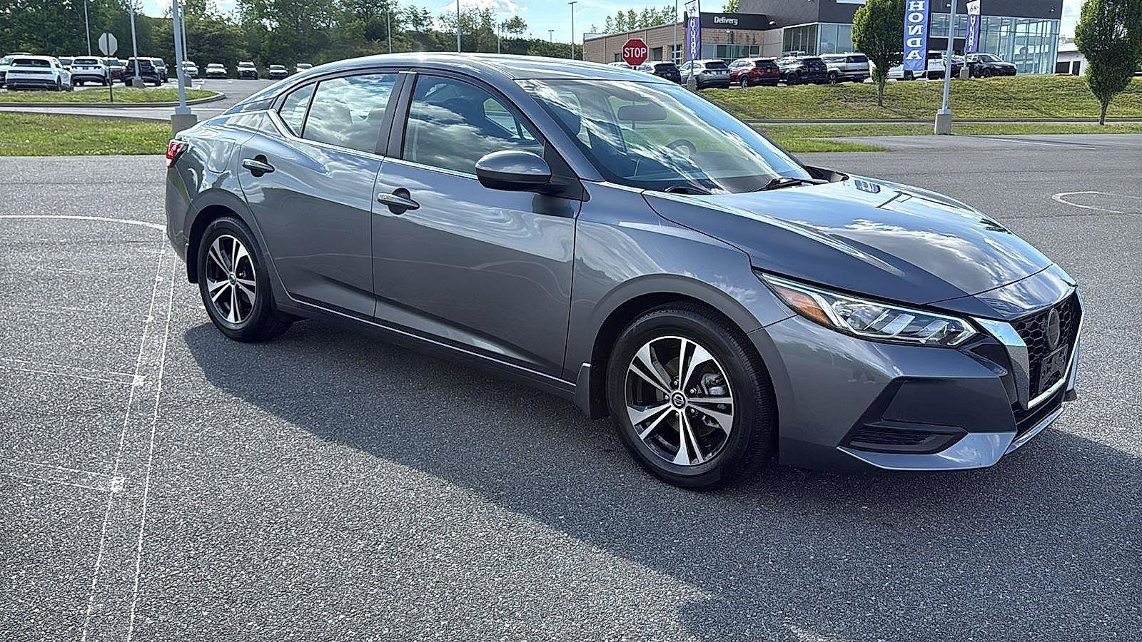 Used 2023 Nissan Sentra SV FWD image 2