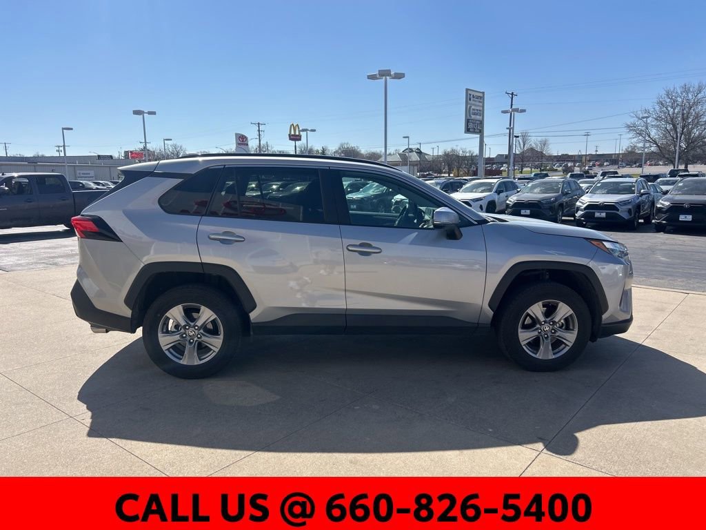 Used 2025 Toyota RAV4 XLE image 3