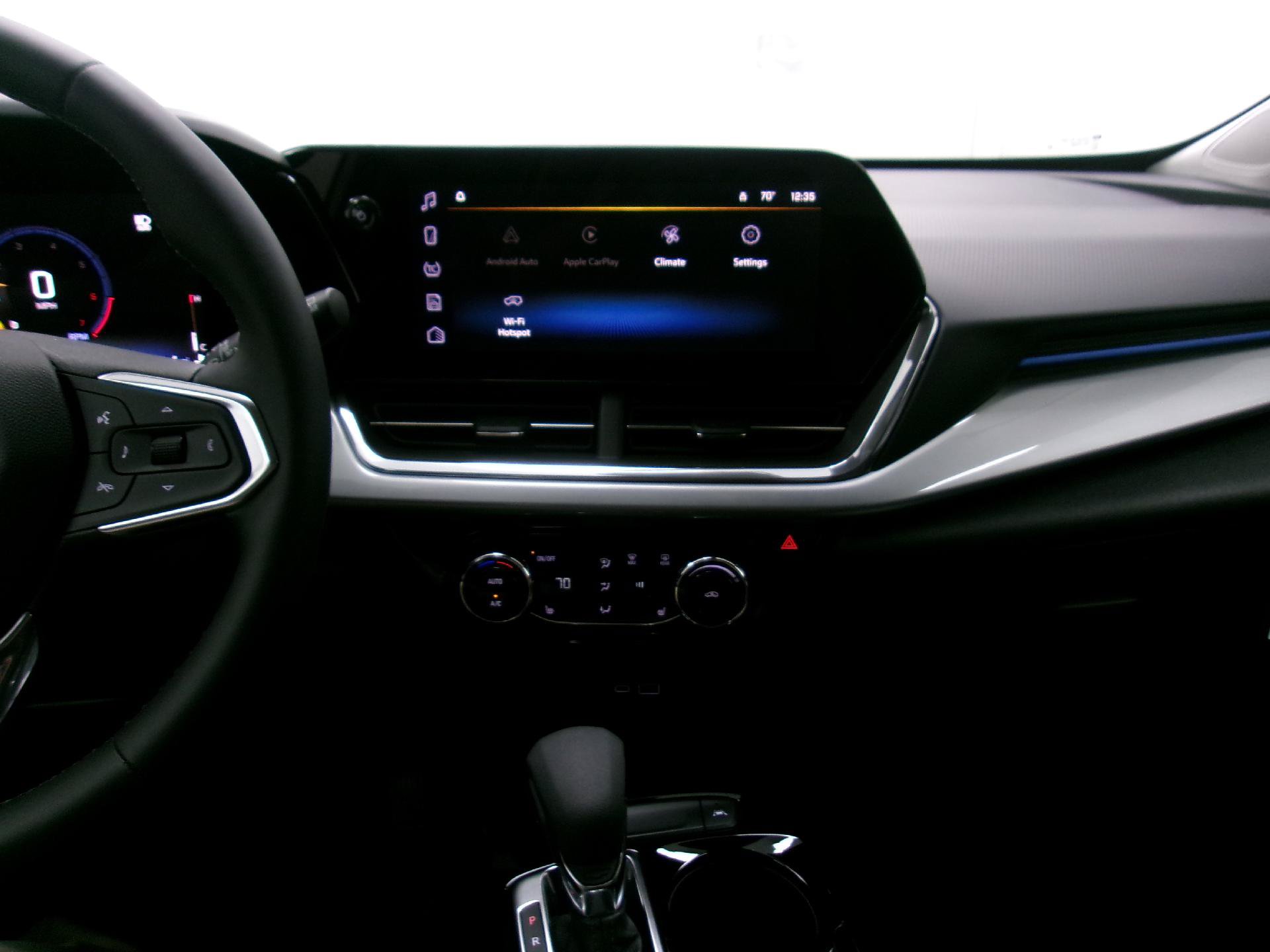New 2026 Chevrolet Trax LT w/ LT Convenience Package FWD image 10
