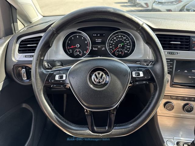 Used 2017 Volkswagen Golf Wolfsburg Edition image 17