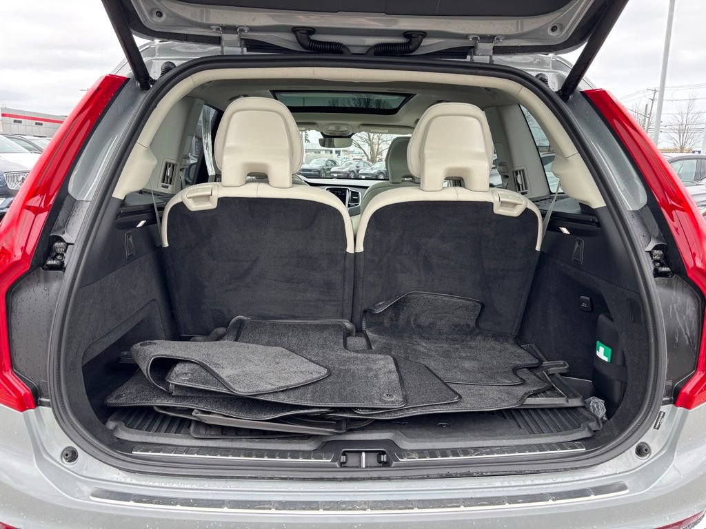 Used 2025 Volvo XC90 T8 Plus w/ Protection Package Premier image 25