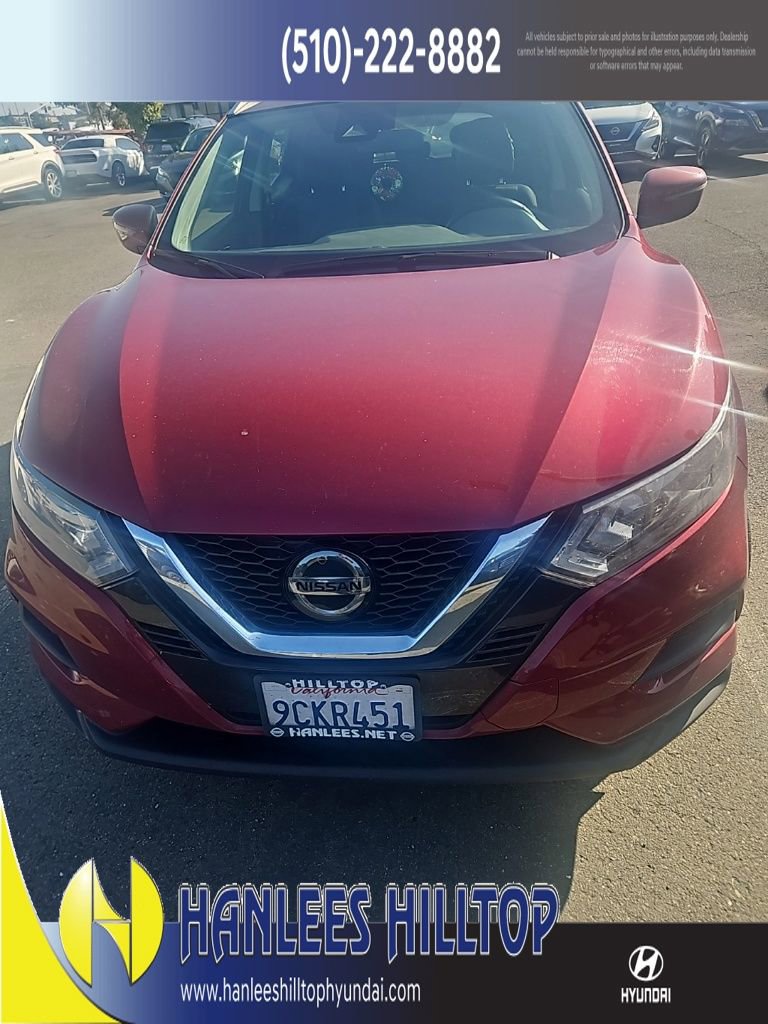 Used 2022 Nissan Rogue Sport SV image 2