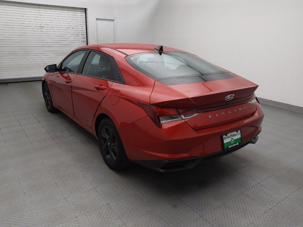 Used 2021 Hyundai Elantra SEL FWD image 5