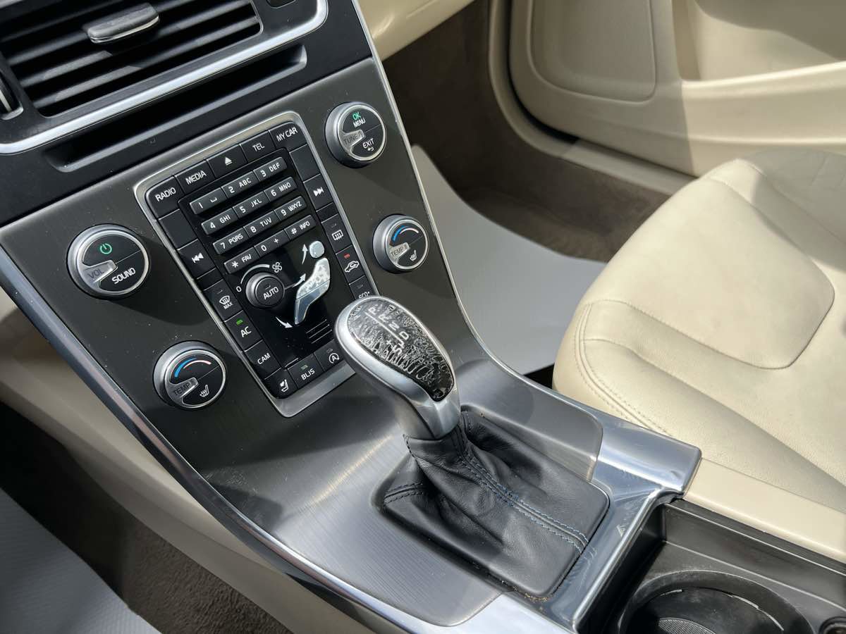 Used 2015 Volvo S60 T5 Premier Plus image 26