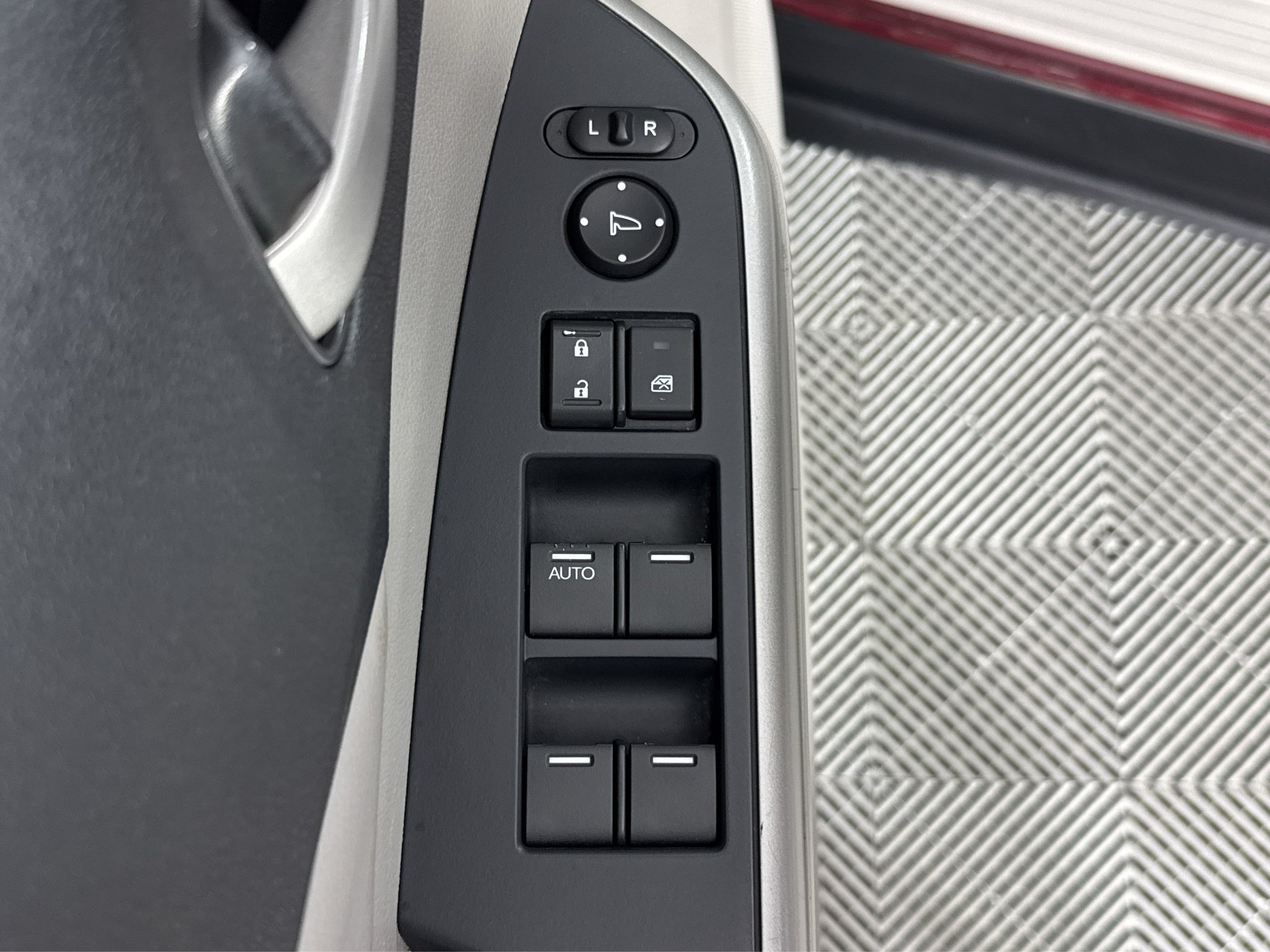 Used 2013 Honda CR-V EX-L image 24