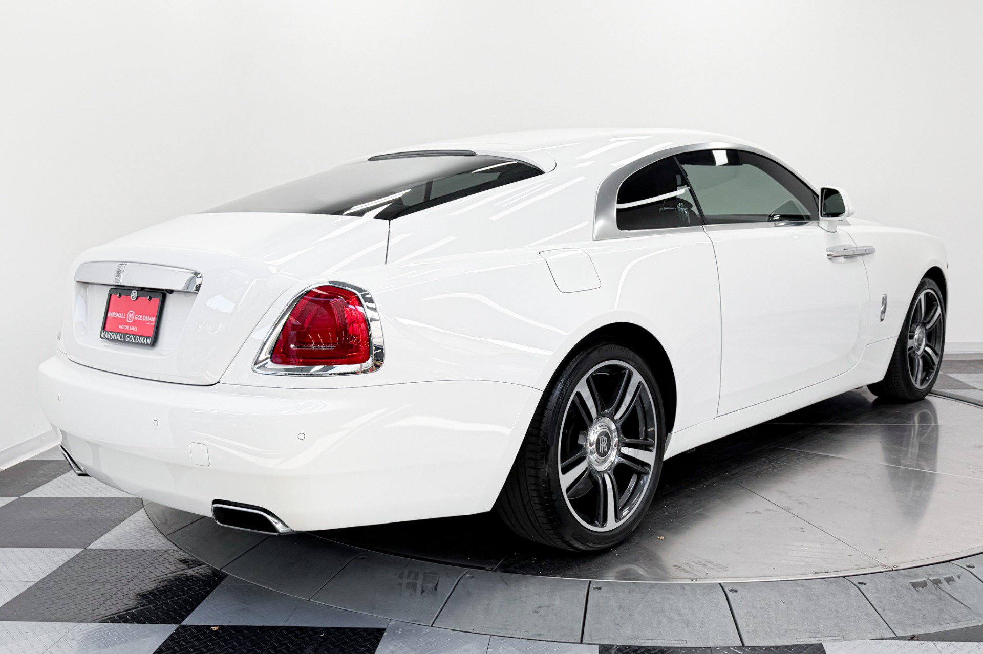 Used 2019 Rolls-Royce Wraith RWD image 9