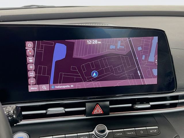 Used 2025 Hyundai Elantra SEL FWD image 18