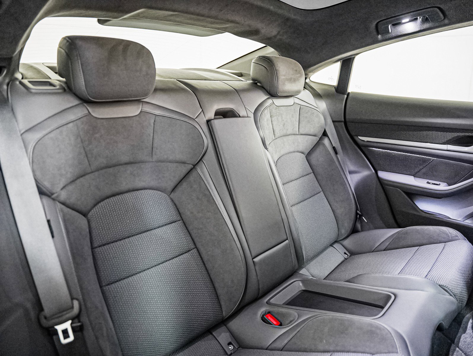 Certified 2024 Porsche Taycan 4S w/ Technology Package (P6F) image 6