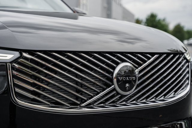 New 2026 Volvo XC90 B6 Plus image 11