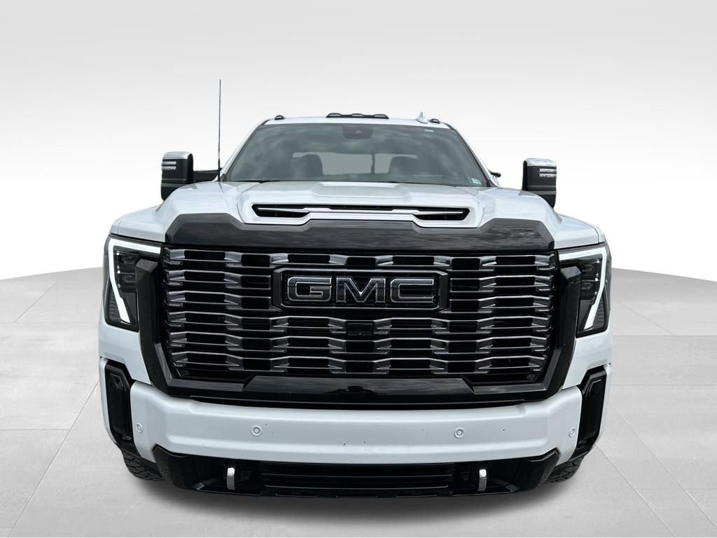 Used 2025 GMC Sierra 3500 Denali Ultimate w/ LPO, GMC Protection Package image 28