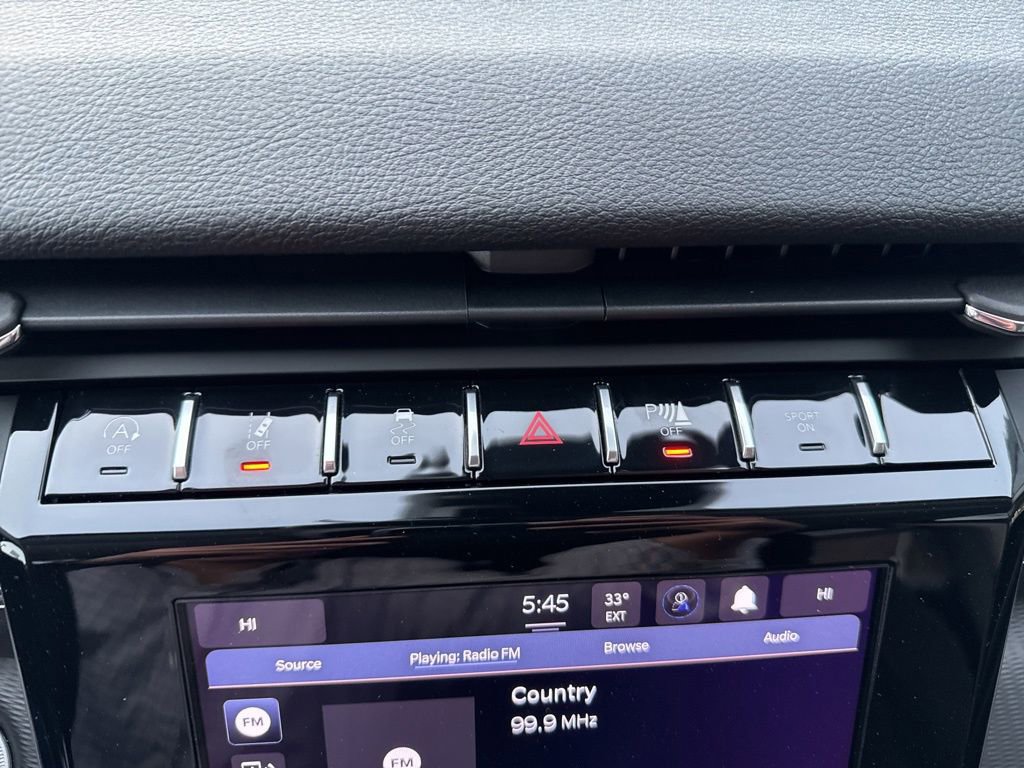 Used 2024 Jeep Grand Cherokee Laredo X image 65