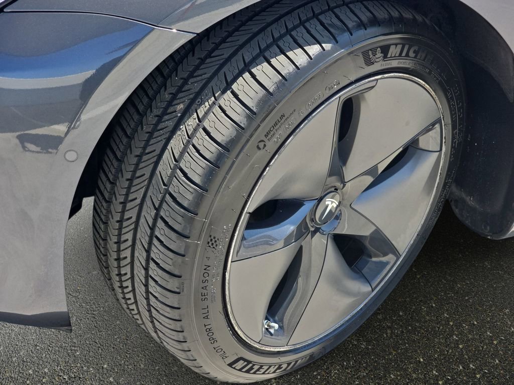 Used 2018 Tesla Model 3 Long Range RWD image 35