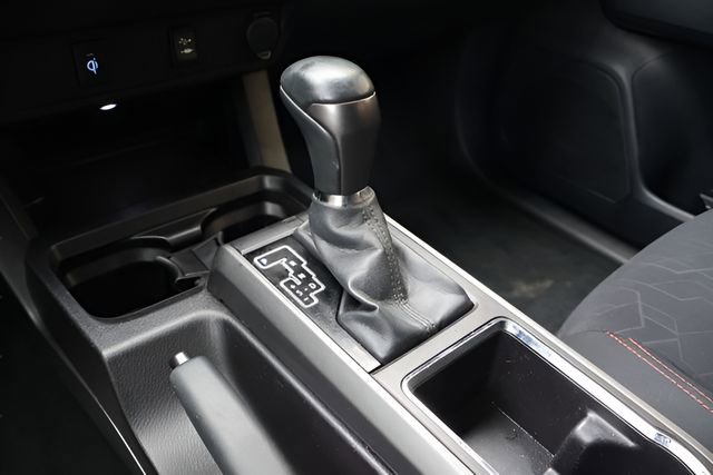 Used 2016 Toyota Tacoma TRD Sport w/ Towing Package image 25