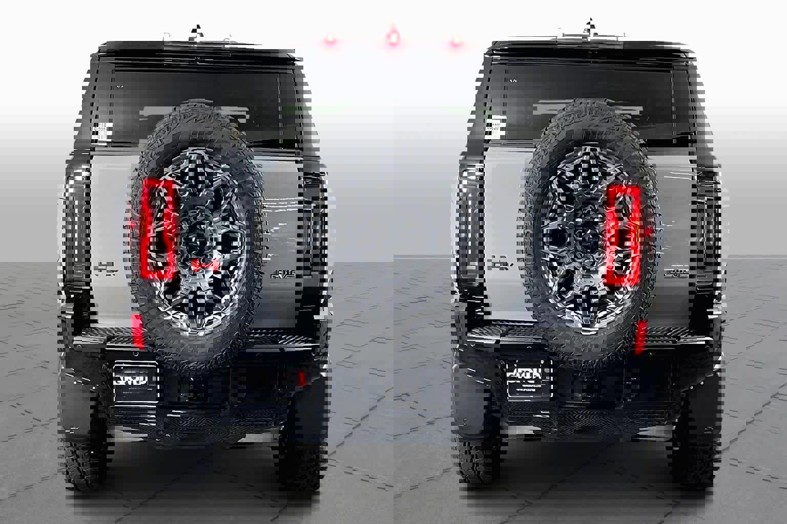 Certified 2025 GMC Hummer EV 2X w/ LPO, Sport Package image 4