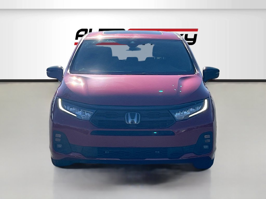 Used 2025 Honda Odyssey Sport-L image 2