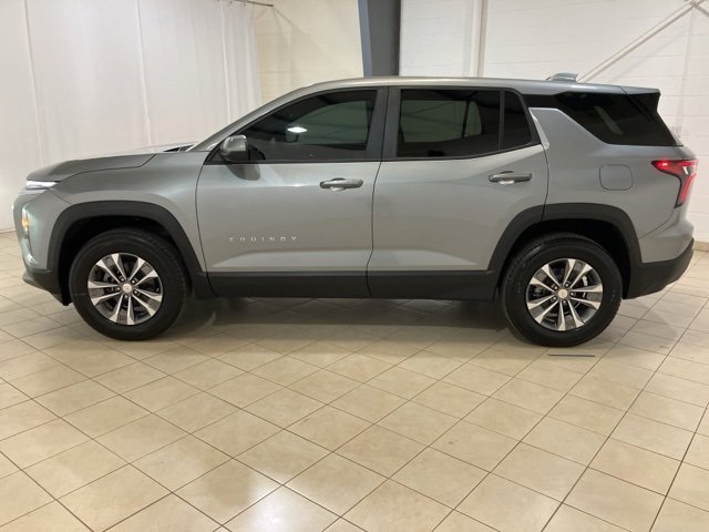 New 2026 Chevrolet Equinox LT image 2