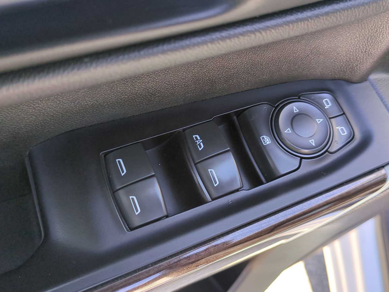 Used 2019 Chevrolet Silverado 1500 LT w/ All-Star Edition RWD image 10