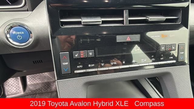 Used 2019 Toyota Avalon XLE image 15