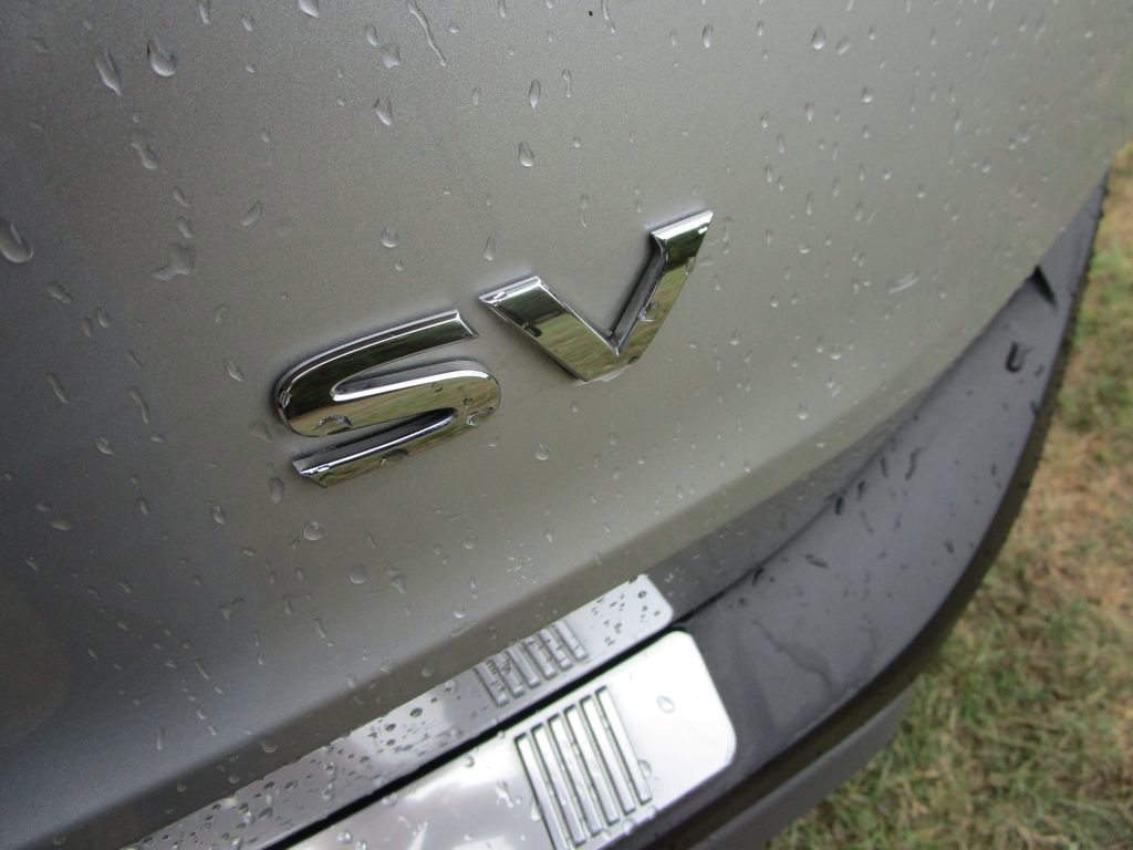 Used 2023 Nissan Rogue SV image 10