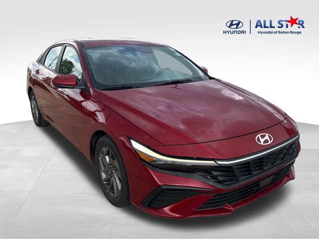 Used 2024 Hyundai Elantra SEL image 1
