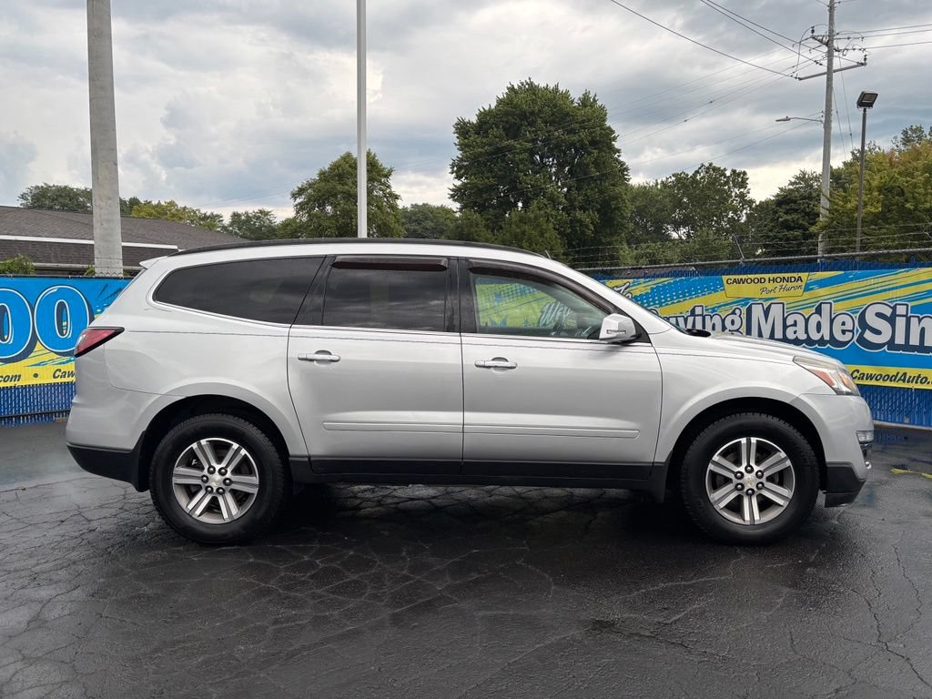 Used 2017 Chevrolet Traverse LT AWD/4WD image 2