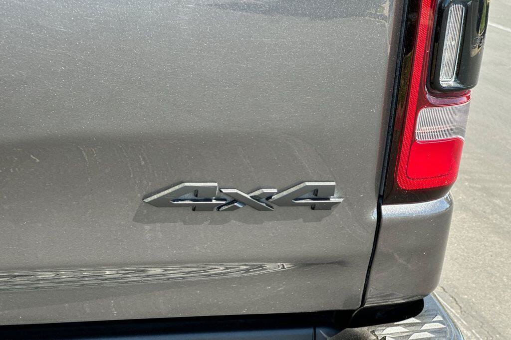 Used 2022 RAM 1500 Laramie AWD/4WD image 26