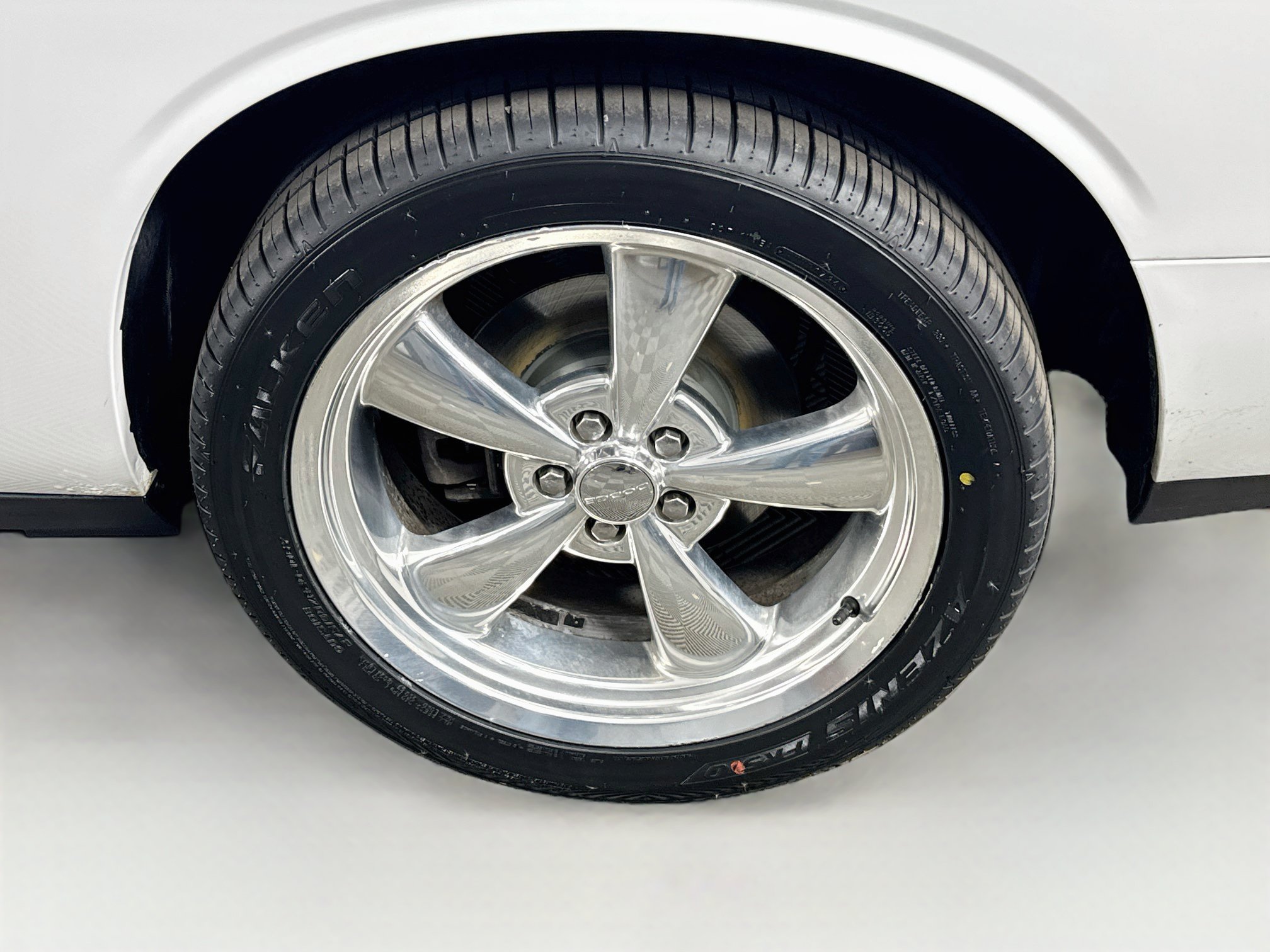 Used 2012 Dodge Challenger R/T RWD image 9
