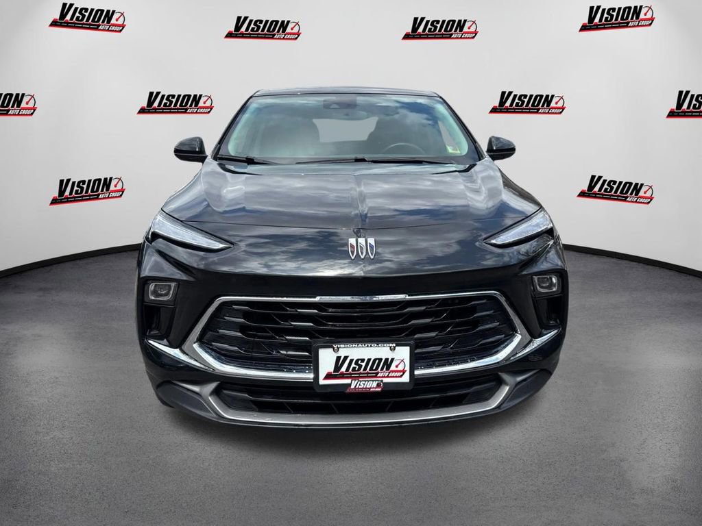 Used 2024 Buick Encore GX Preferred image 2