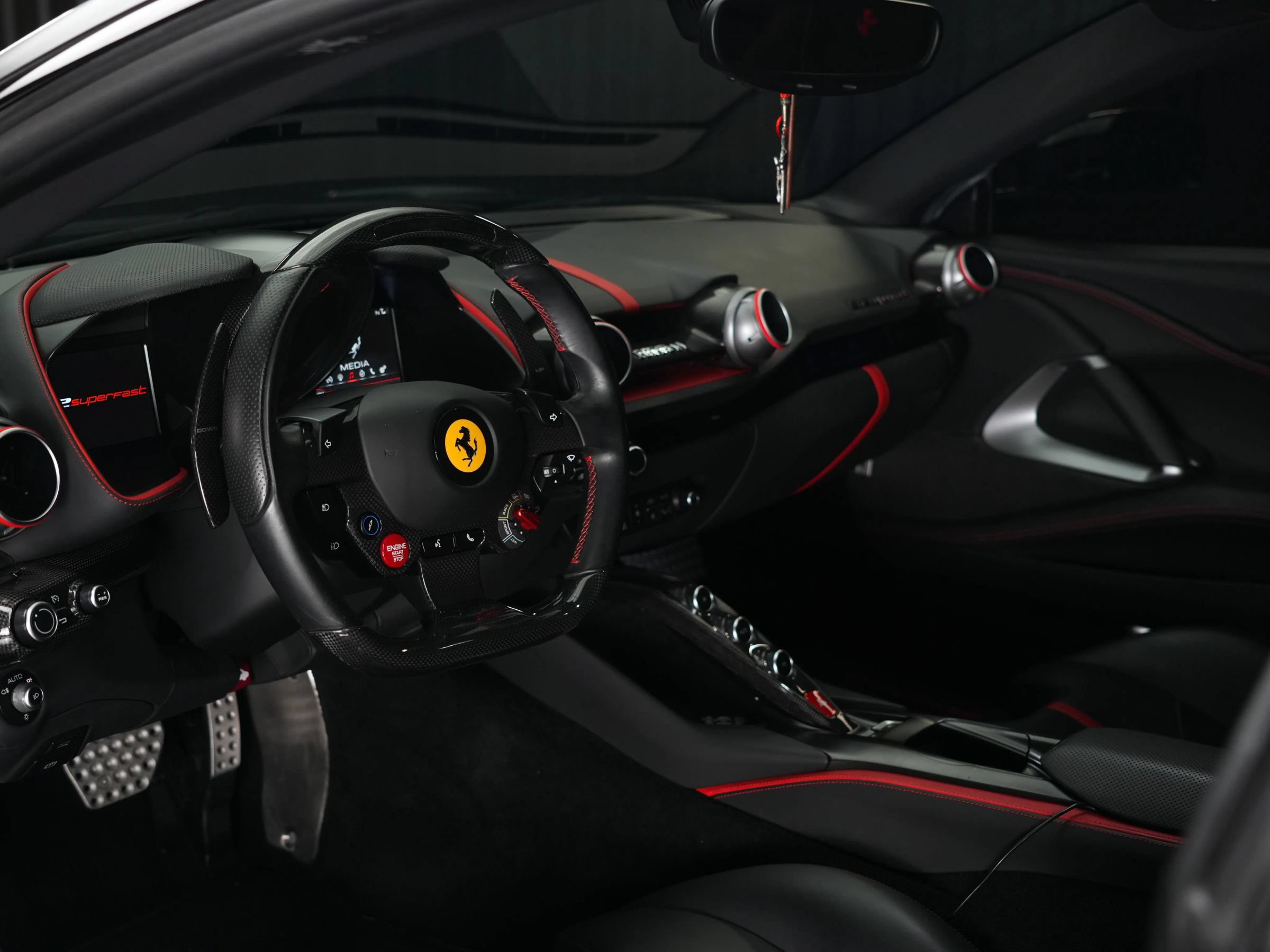 Used 2019 Ferrari 812 Superfast RWD image 11