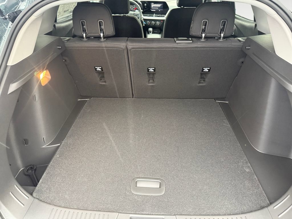 New 2026 Chevrolet Trax LS w/ LS Convenience Package image 16