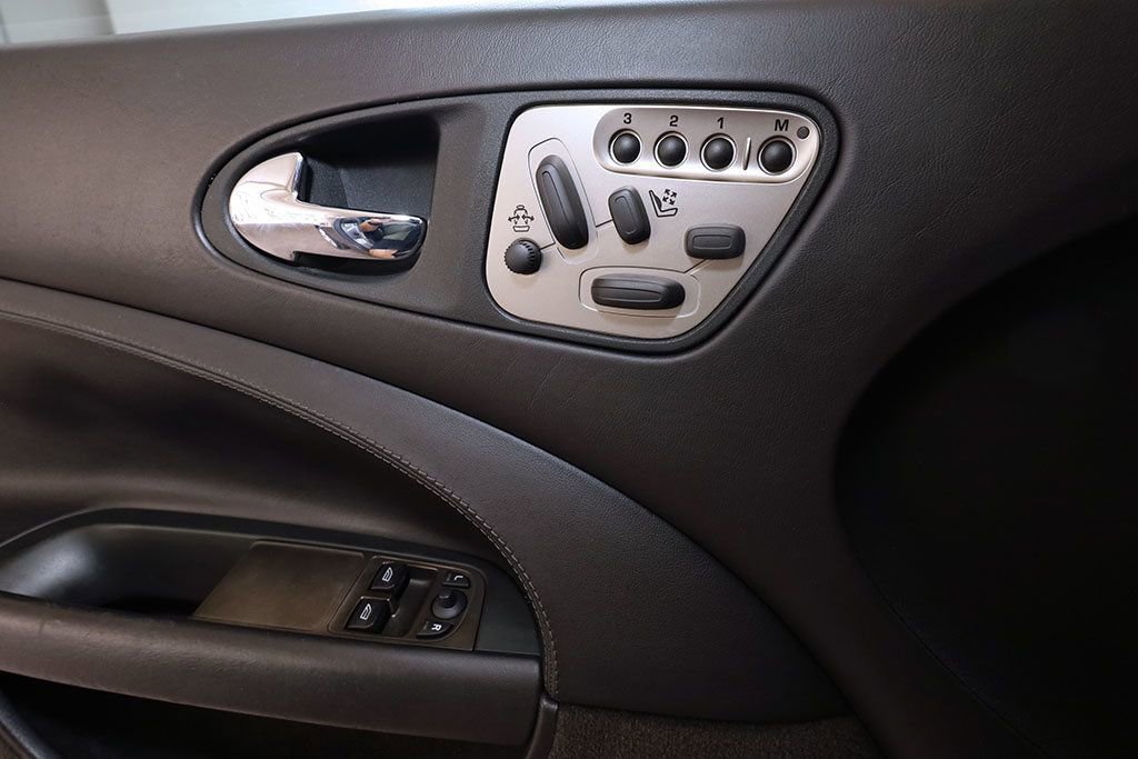 Used 2007 Jaguar XKR R image 29