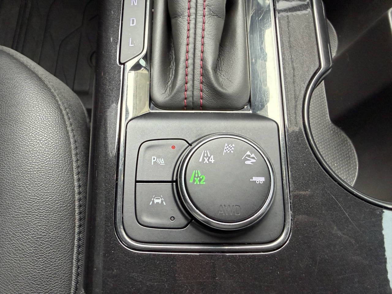 Used 2022 Chevrolet Blazer RS AWD/4WD image 31