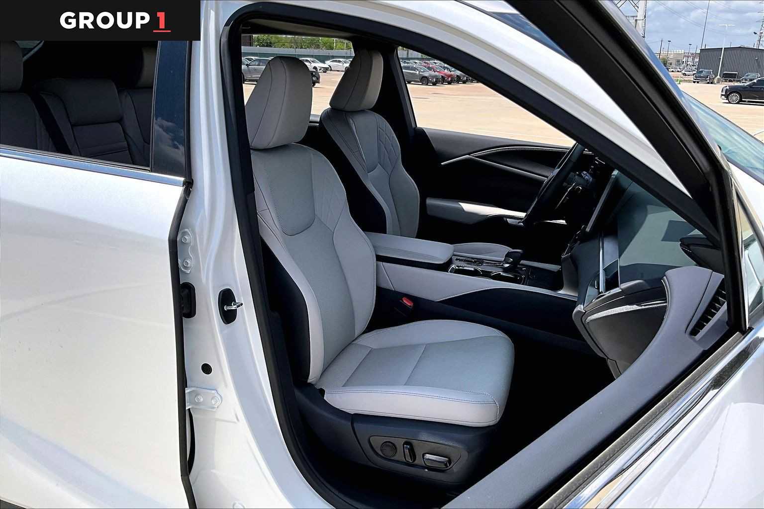 Certified 2025 Lexus RX 350 Premium w/ Convenience Package image 8