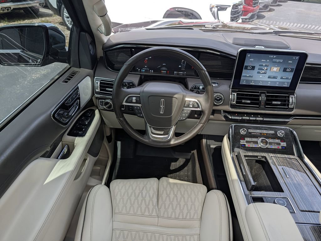 Used 2020 Lincoln Navigator L Black Label AWD/4WD image 18