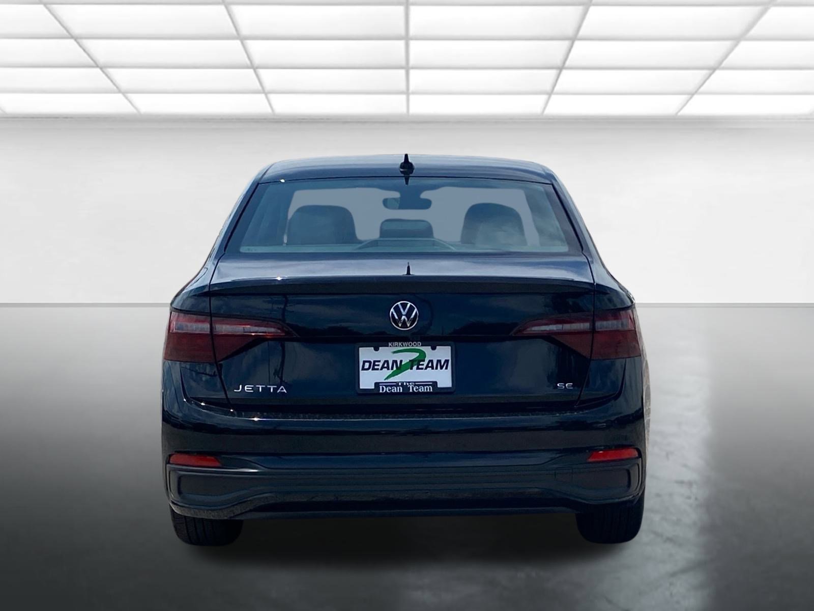 Used 2024 Volkswagen Jetta SE w/ Panoramic Sunroof Package FWD image 8