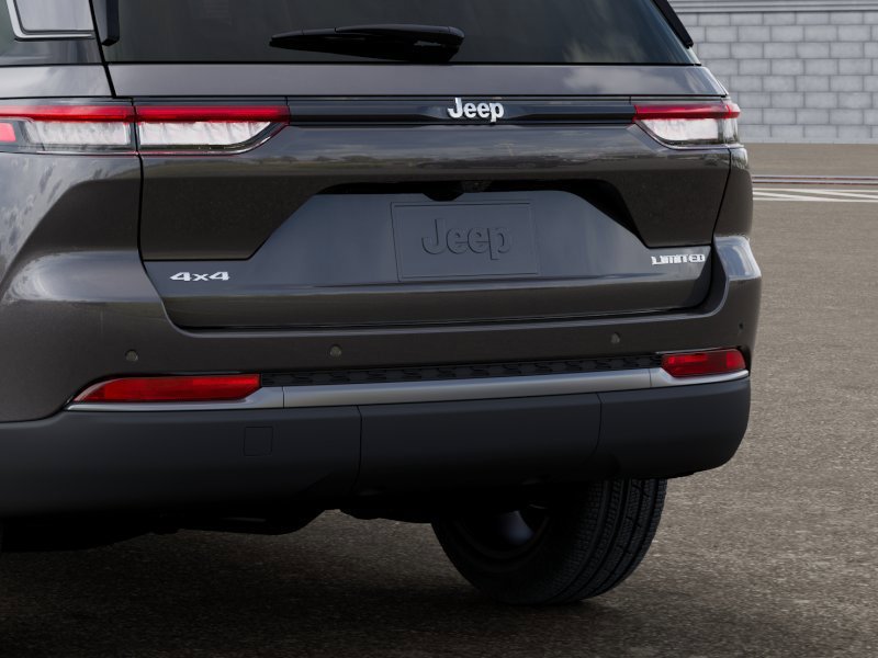 New 2026 Jeep Grand Cherokee Limited w/ Limited Altitude Package AWD/4WD image 13