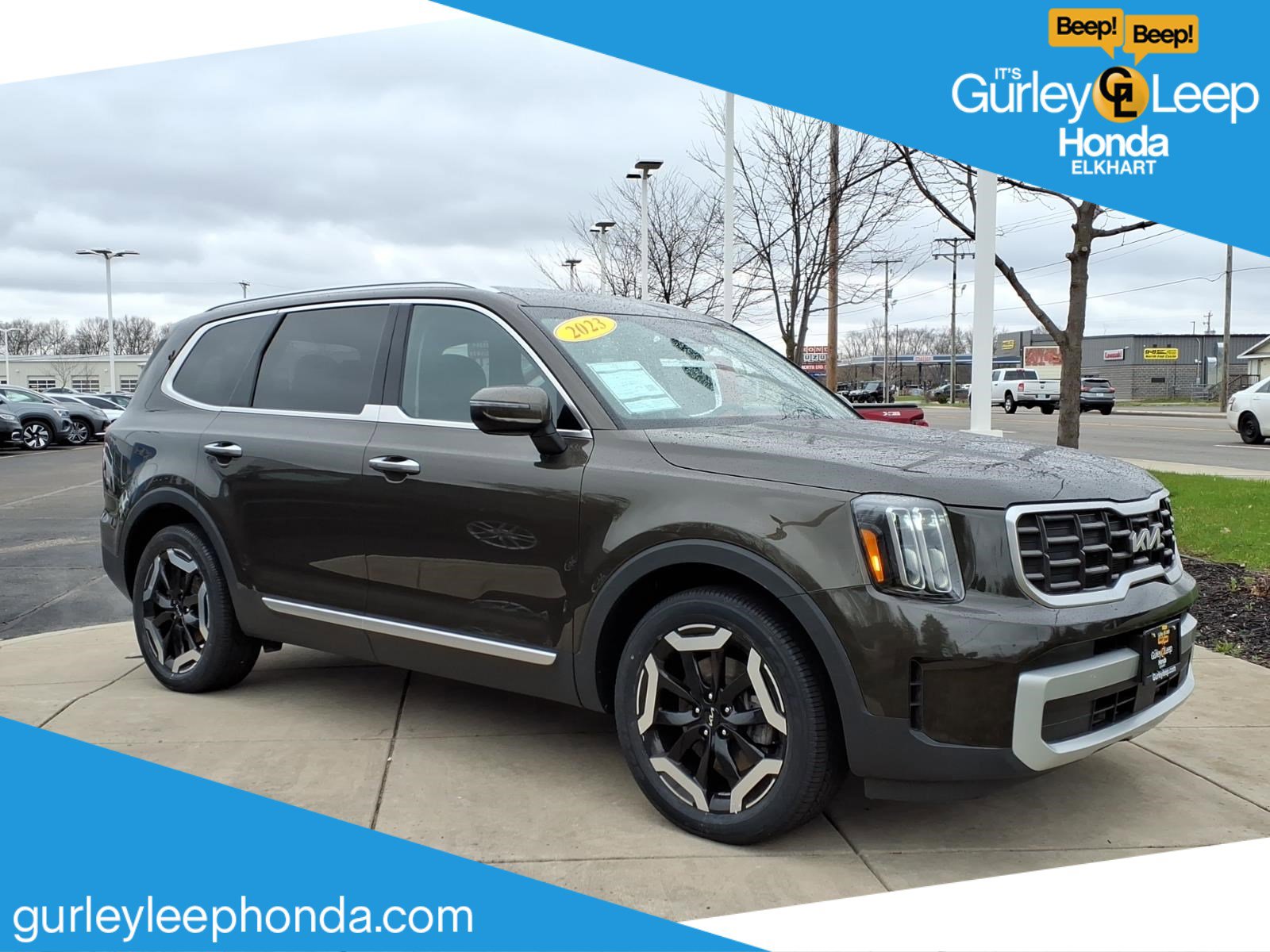 Used 2023 Kia Telluride S image 1