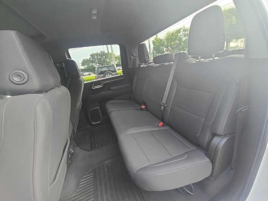 Used 2025 Chevrolet Silverado 2500 LT w/ Convenience Package AWD/4WD image 32