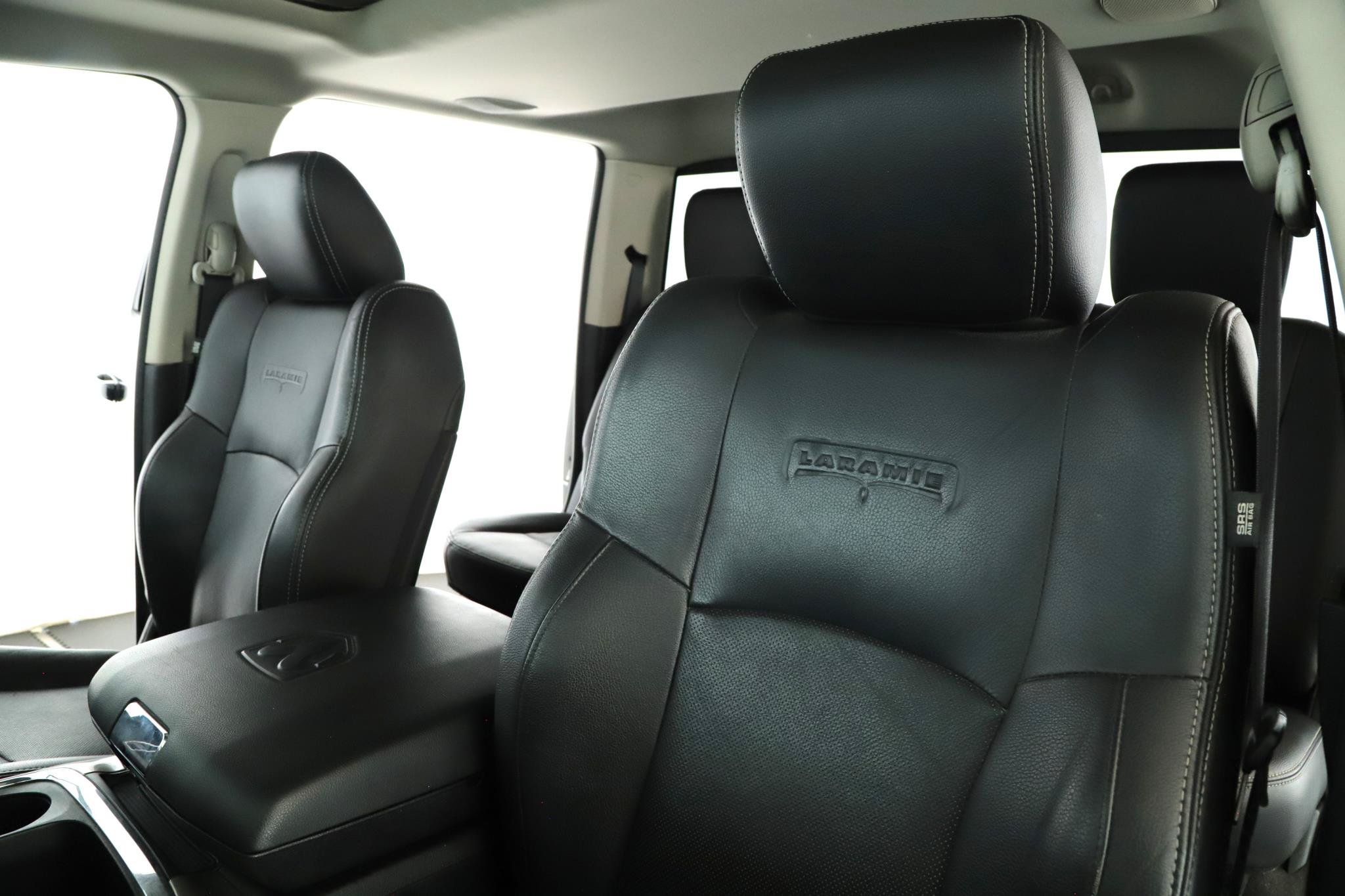 Used 2017 RAM 2500 Laramie w/ Sport Appearance Group AWD/4WD image 4
