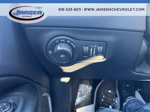 Used 2018 Jeep Compass Altitude image 17