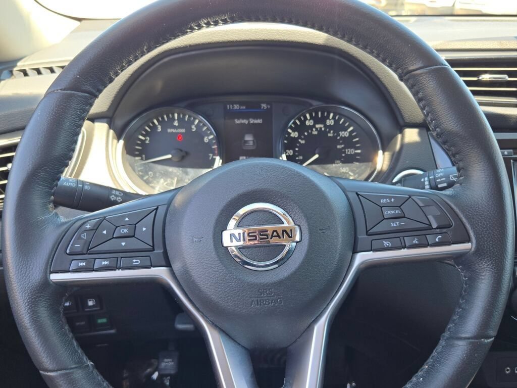 Used 2018 Nissan Rogue SV FWD image 34