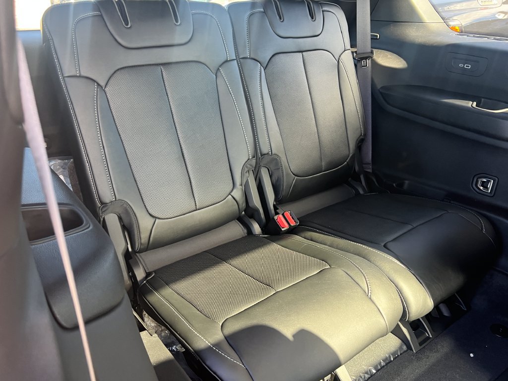 New 2026 Jeep Grand Cherokee L Limited AWD/4WD image 19